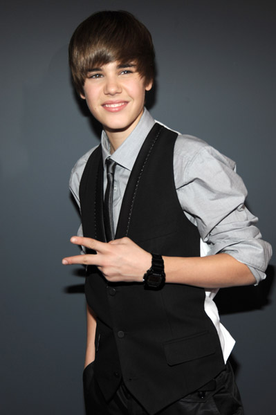 justin bieber grammys 2011 performance. Posted on February 16, 2011 by